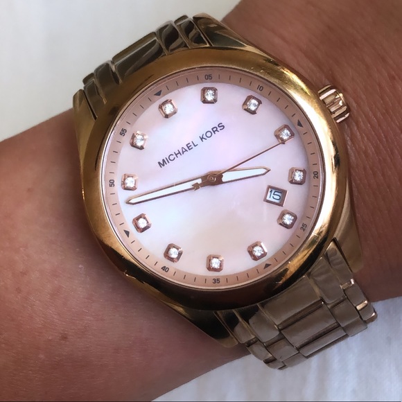 Rose Gold Michael Kors Watch!! - Picture 2 of 4